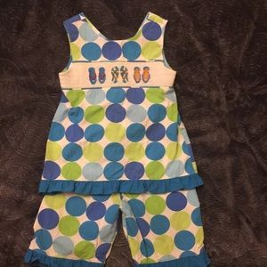 So cute! Flip Flop Smocked outfit